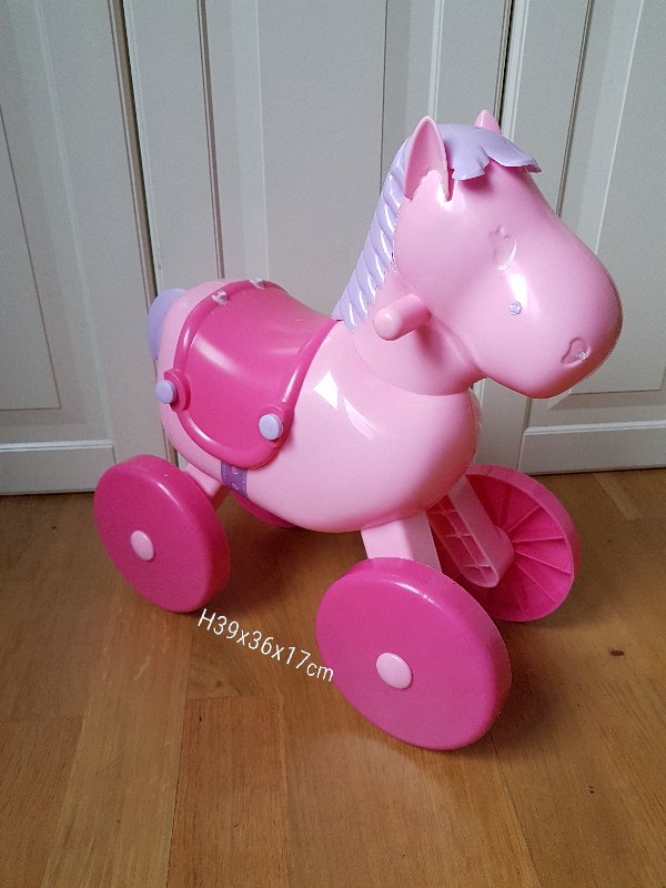 Gulliga rosa Gåhäst för barn, på hjul