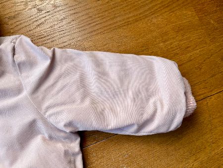 Ljusrosa vadderad parkas/ vitnerjacka i storlek 80