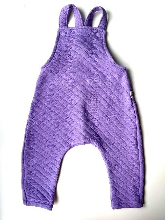 Quiltad hängslebyxa från Lindex i storlek 62